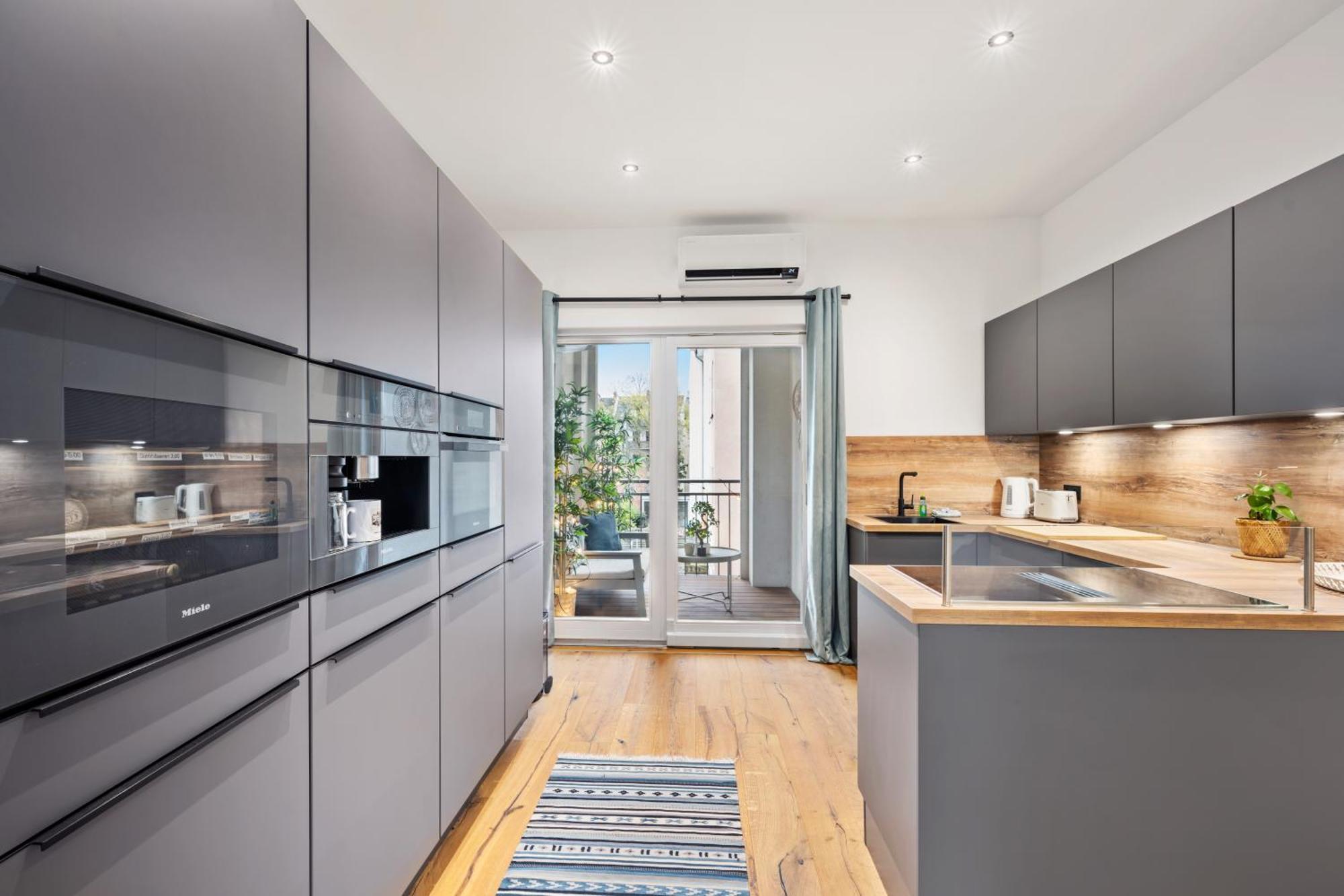 Edler Wohnraum Luxurioeses Stadtstudio Mit Balkon, Kaffeevollautomat & Klima Zwickau Exterior photo